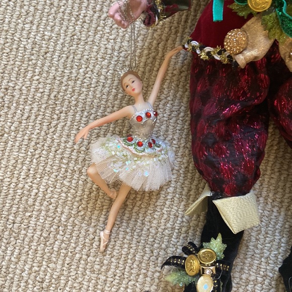 Mark Roberts Christmas Santa Fairy - Picture 2 of 15